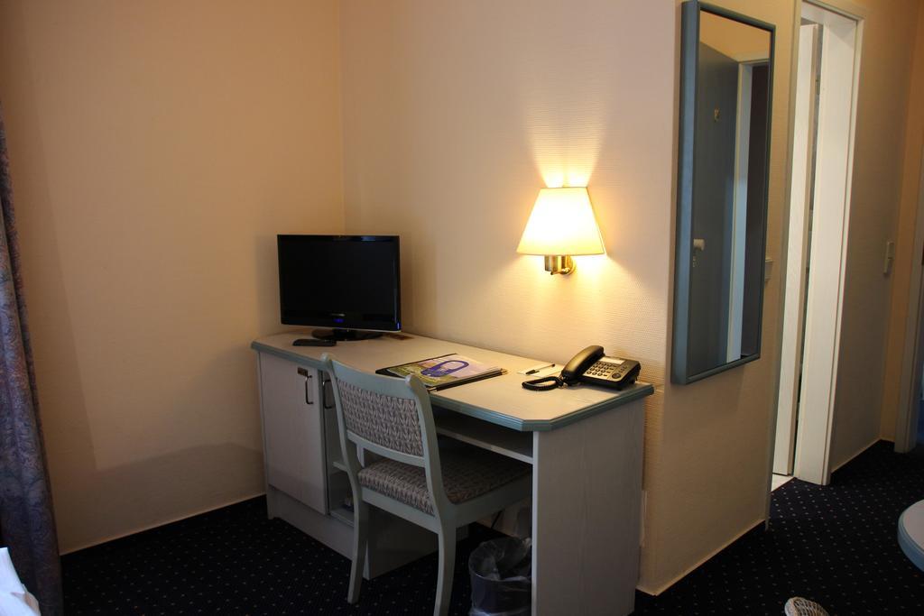 Hotel Nordic นอร์เดอร์ชเตดท์ ภายนอก รูปภาพ