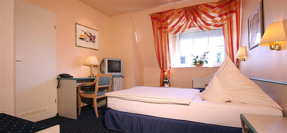 Hotel Nordic นอร์เดอร์ชเตดท์ ภายนอก รูปภาพ