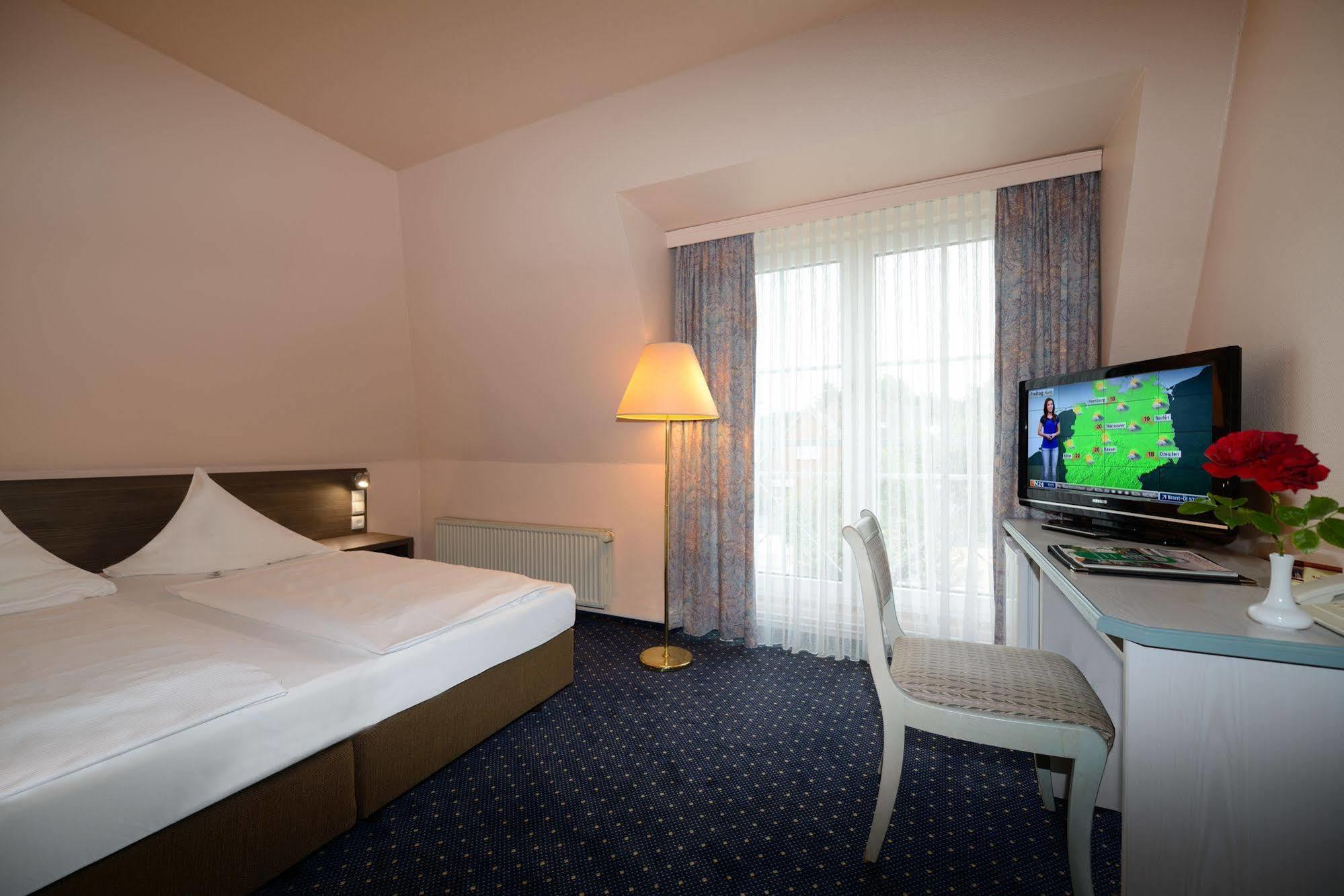Hotel Nordic นอร์เดอร์ชเตดท์ ภายนอก รูปภาพ